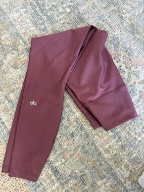 ALO airlift legging 7/8 dark pink